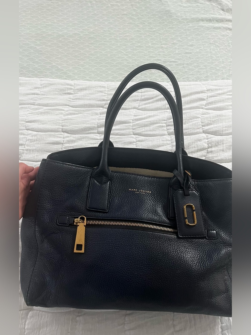 Beautiful large navy handbag Marc Jacobs in great condition